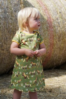 Kids Farm Horses Jersey für Mädchen, ein Pferdestoff von Hilco Designbeispiel von JaTiJu